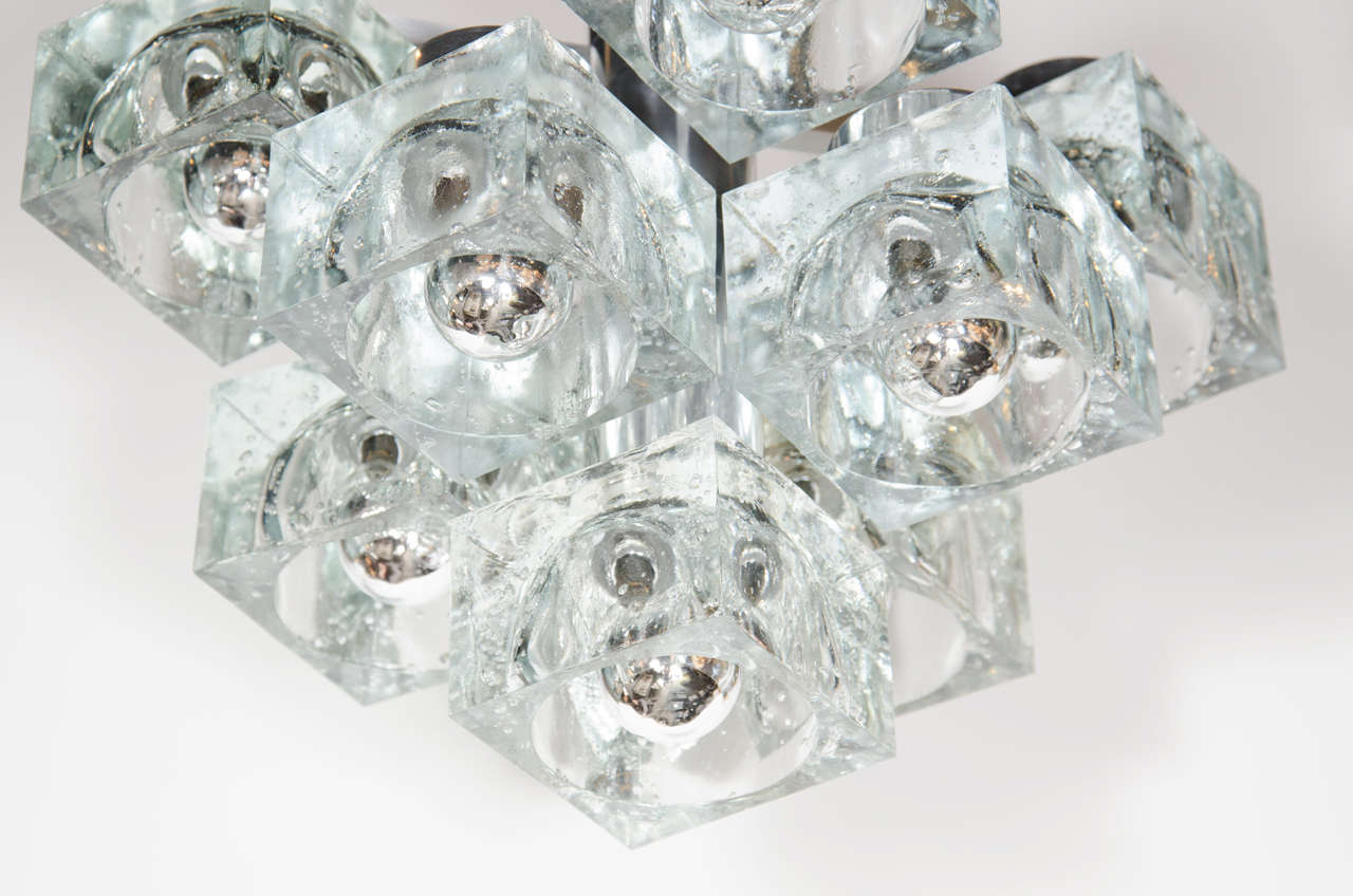 Mid-Century Modern Ice Cube Glass Chandelier by Sciolari In Excellent Condition In New York, NY