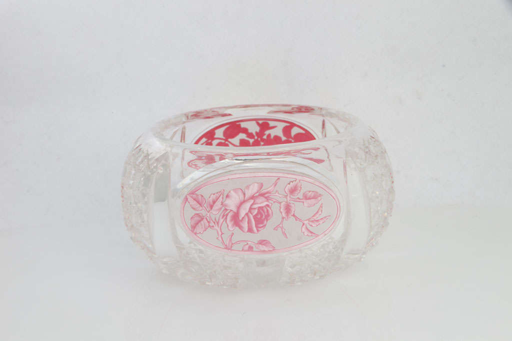A fine Stuart & Sons crystal and cameo glass bowl, the two oval pink and white cameo medallions carved with floral patterns