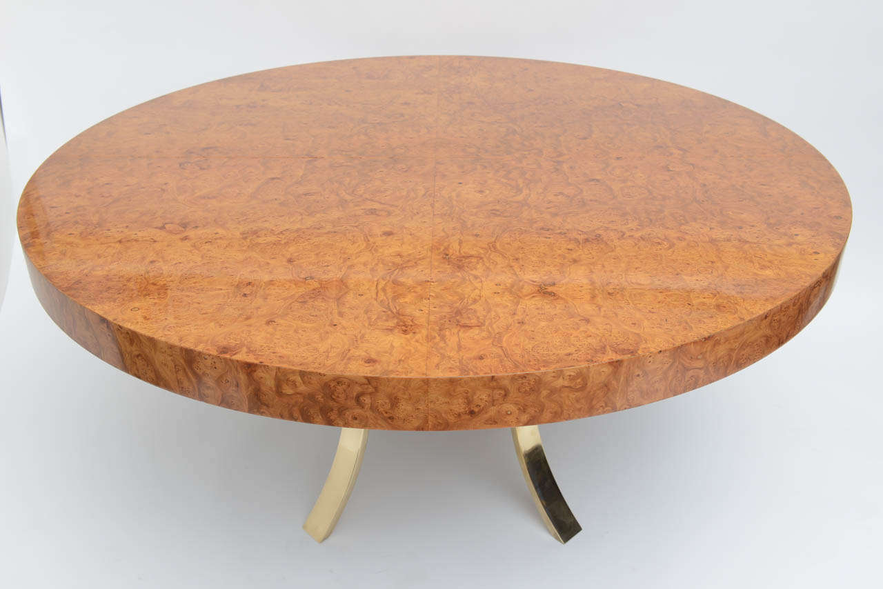 John vesey selected beautiful veneer to compliment this table.
the table comes with 4 20