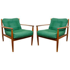 Scandinavian Modern Pair of Easy Lounge Chairs by Grete Jalk for France & Sons