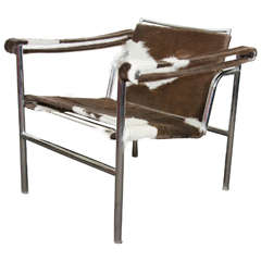 Midcentury Le Corbusier Sling Chair Newly Reupholstered in Hide