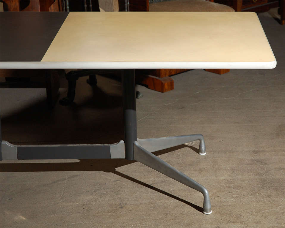 Eames Segmented Base Table