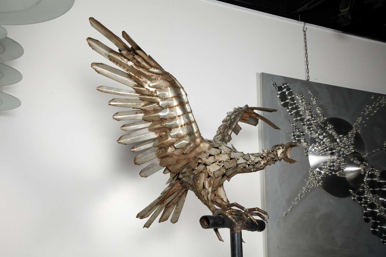 Very Unusual Sculpture of Eagle Made of Metal, by Veikko Haukkavaara In Good Condition For Sale In Saint Ouen, FR