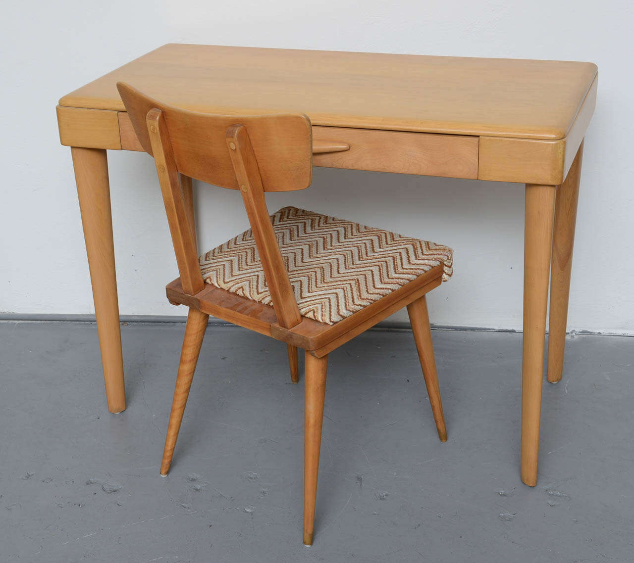 Beautiful Desk by Heywood Wakefield from Maple, circa 1965.  Desk is fully restored.   Chair does not come with the desk as it has been sold.