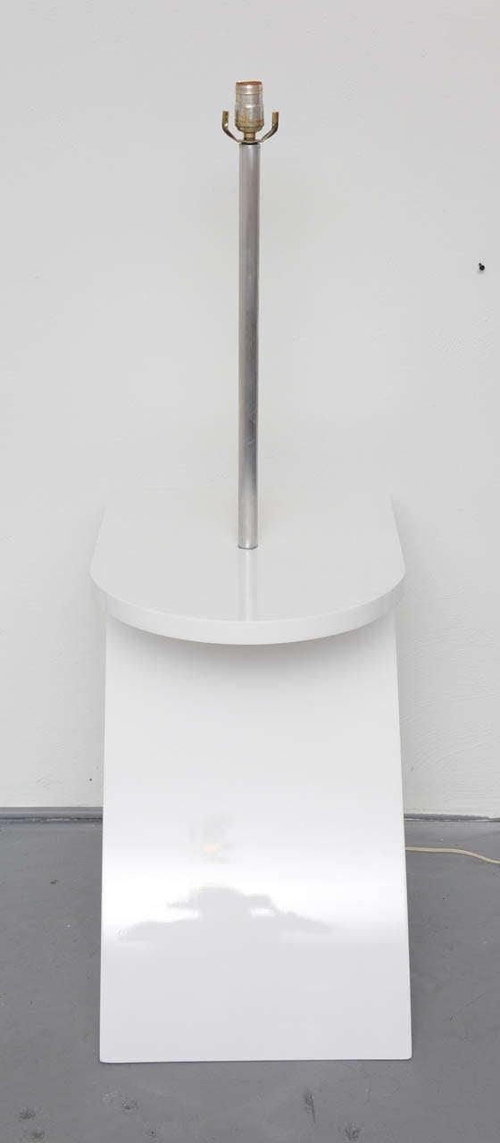 White Lacquer Floor Lamp With Tray 1970s For At 1stdibs Mid Century Modern White Lacquer Floor Lamp With Tray 1970s For