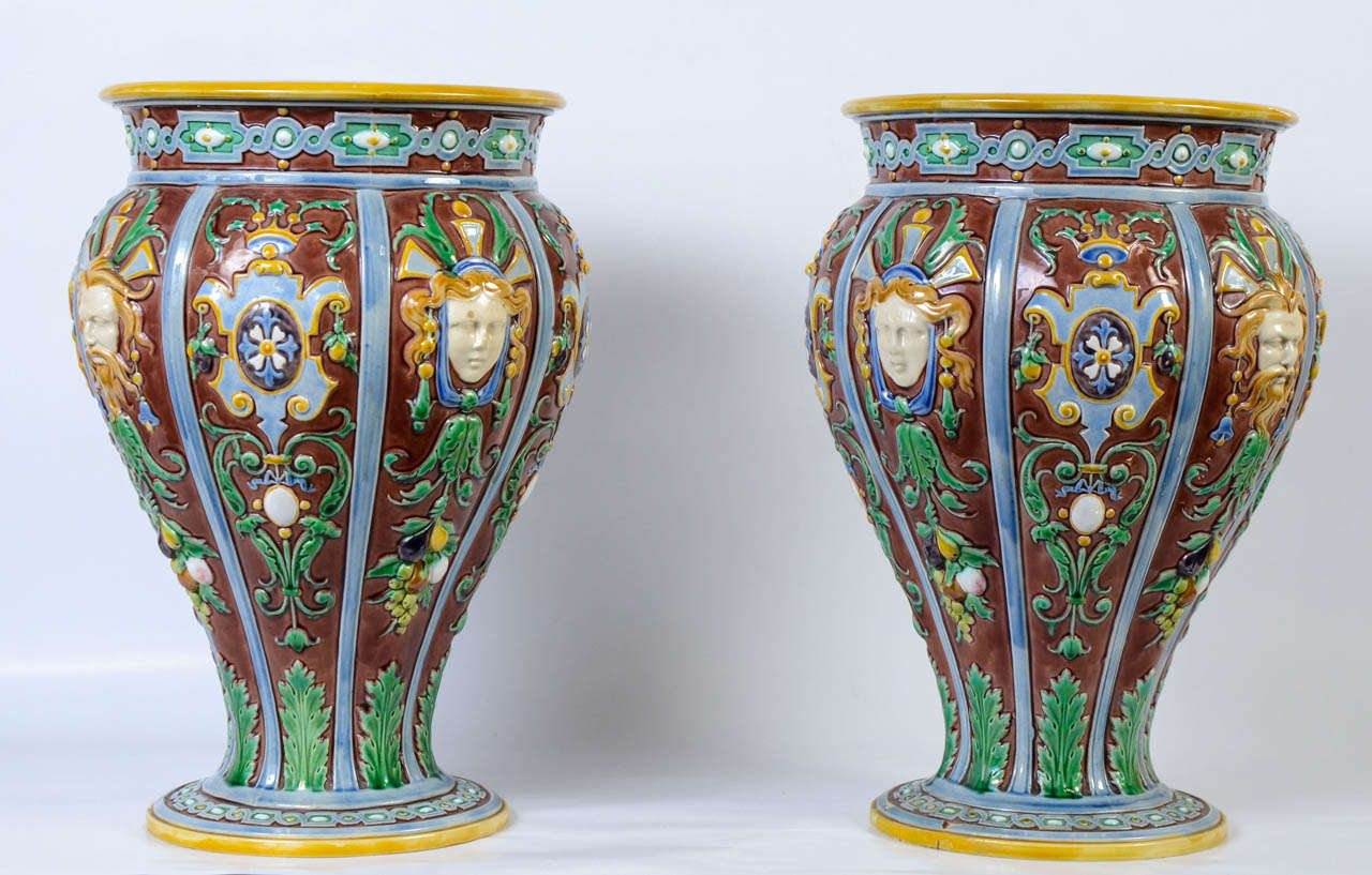 1885 pair of rare vases signed by Minton. Polychrome porcelaine.  Beatiful decor.

Dimension: Height 36cm x Large diameter 25cm x Base diameter 18cm.