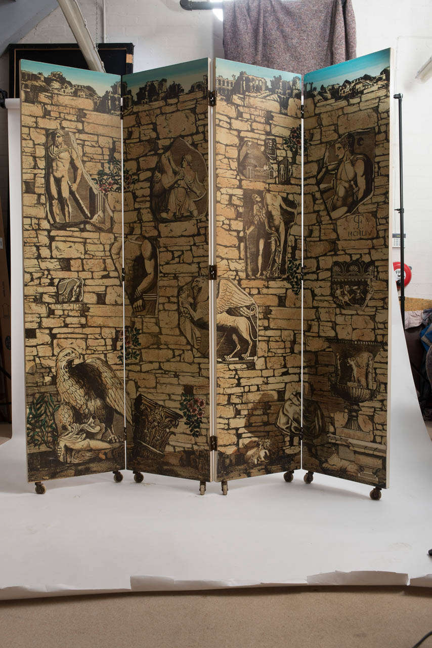 An early and rare Chamber Screen by Piero Fornasetti.
One side 