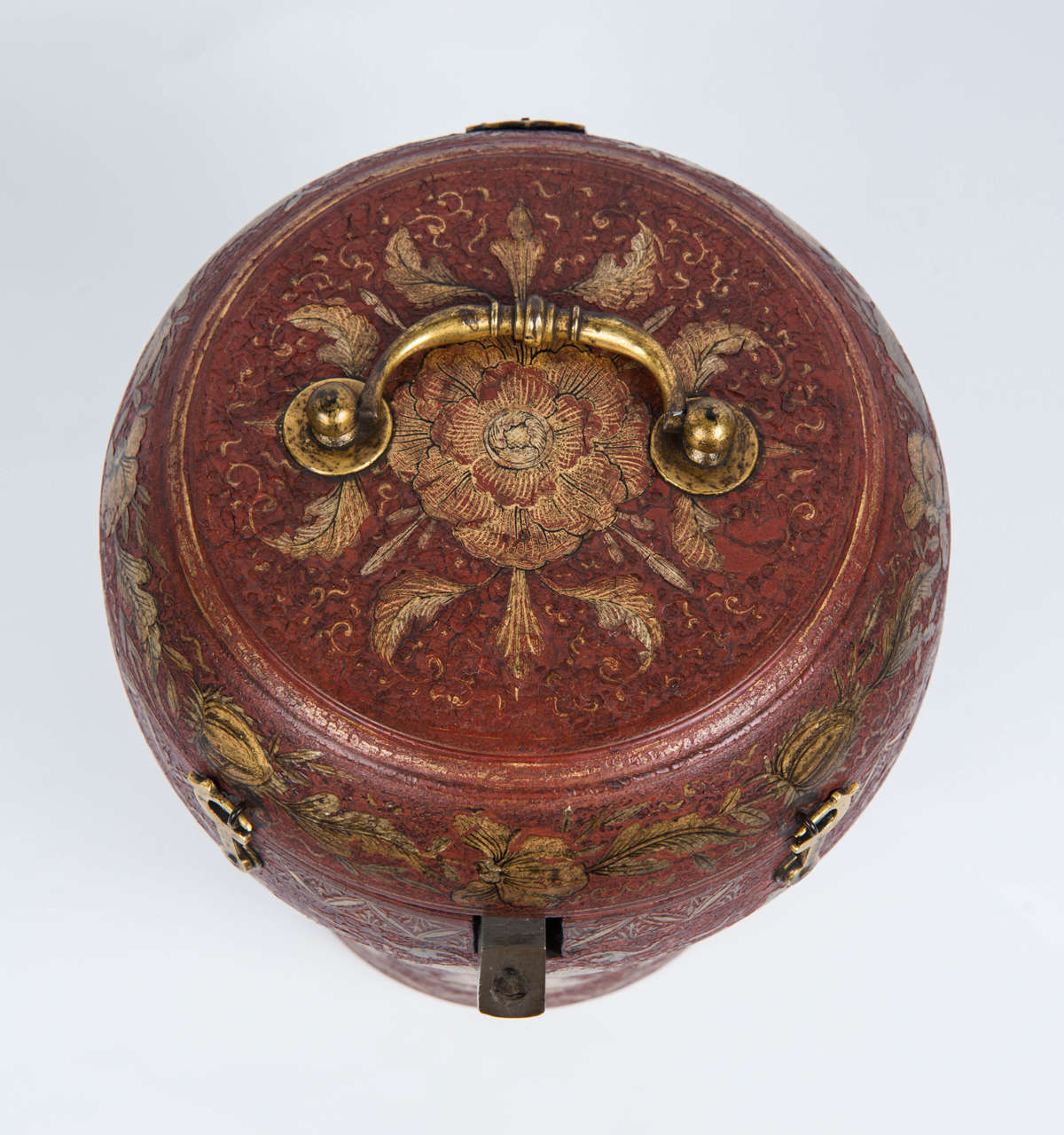 Late 18th Century 18th Century Chinese Lacquered Box with Teapot
