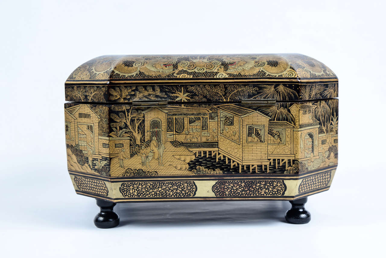 19th Century Chinese Lacquered Box 3