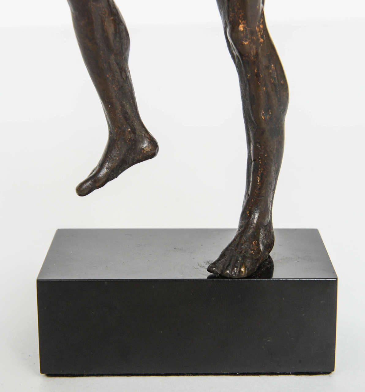 Patiné Figure d'homme « Ecorche » en bronze français:: d'après le modèle de Pietro Francavilla en vente