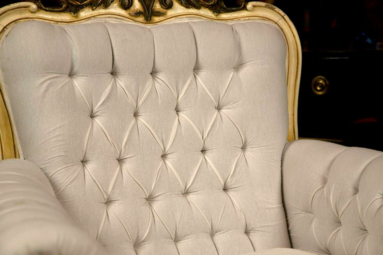 Pair of French Rococo Style Bergere Chairs attrib to Jansen In Good Condition In Stamford, CT