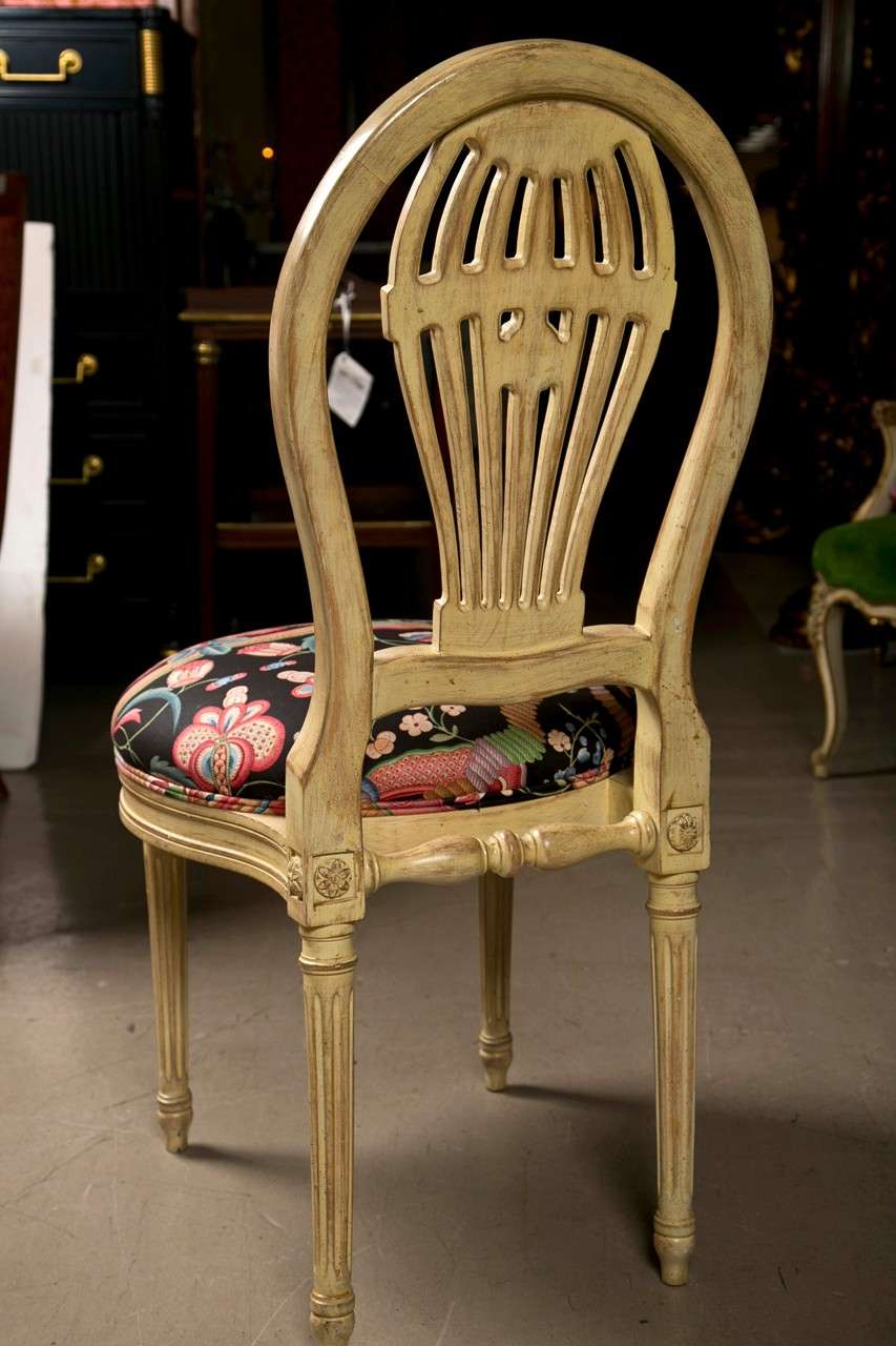 Set of 8 French Painted Balloon-Back Dining Chairs by Jansen 3