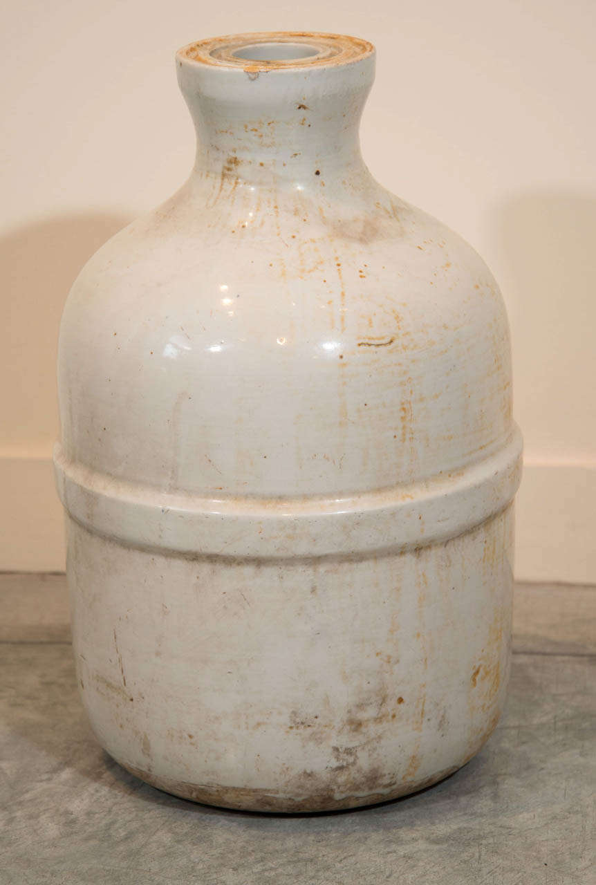 Unusual Chinese Porcelain Wine Jar 2