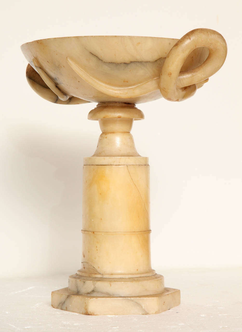 19th Century Italian Alabaster Tatza For Sale 6