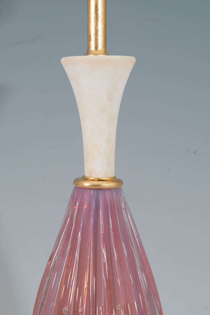 A Mid Century Pair of Pink Murano and Marble Table Lamps In Good Condition In New York, NY