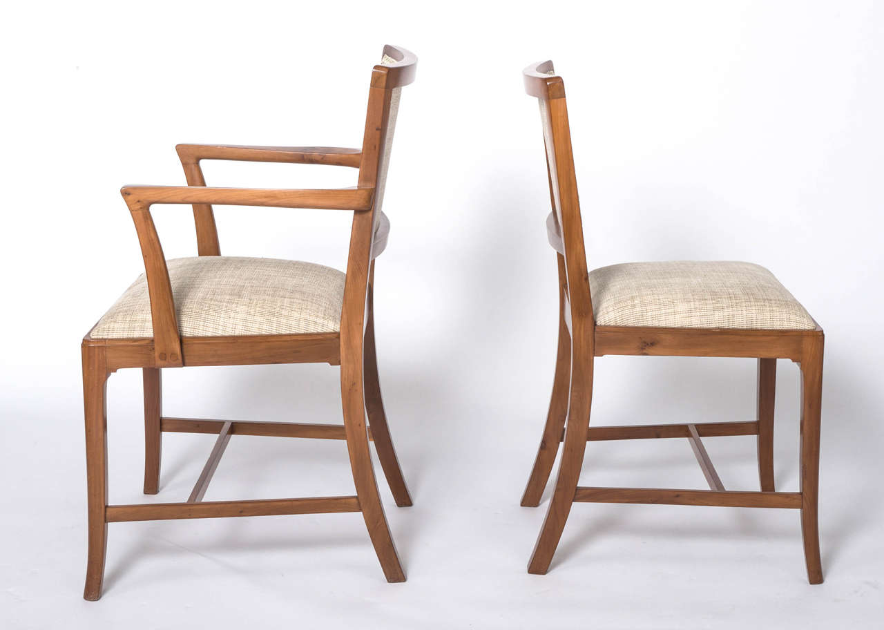 A set of eight Yew wood dining chairs by Heal and Sons of London, circa 1930 In Excellent Condition For Sale In Macclesfield, Cheshire