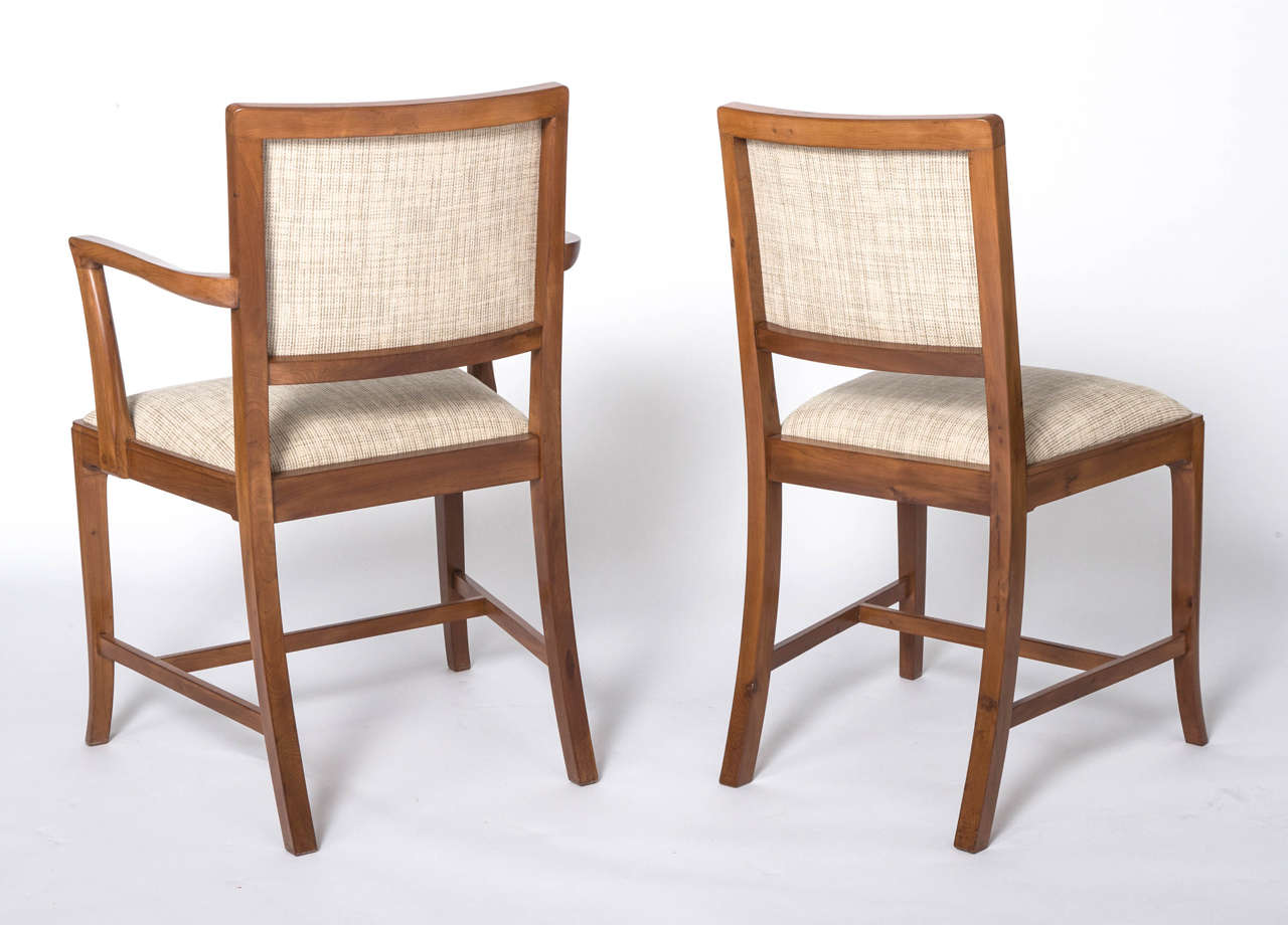 Mid-20th Century A set of eight Yew wood dining chairs by Heal and Sons of London, circa 1930 For Sale