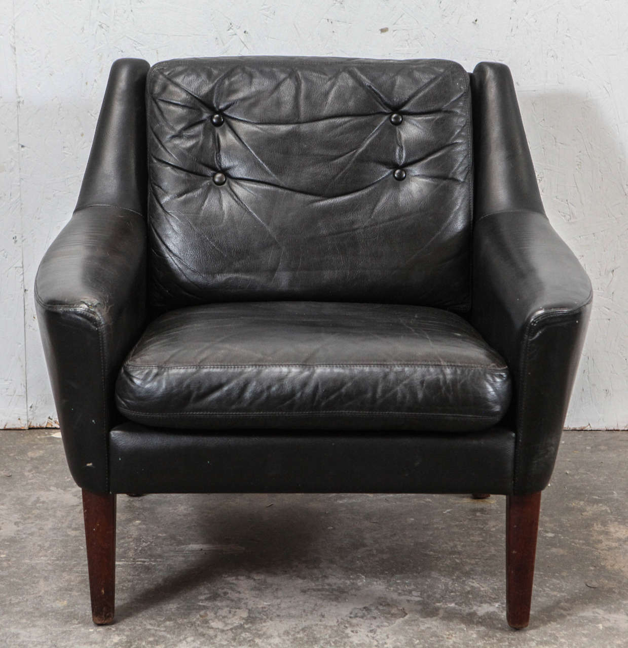 Mid-Century Modern Pair of Hans Olsen Style Black Leather Chairs