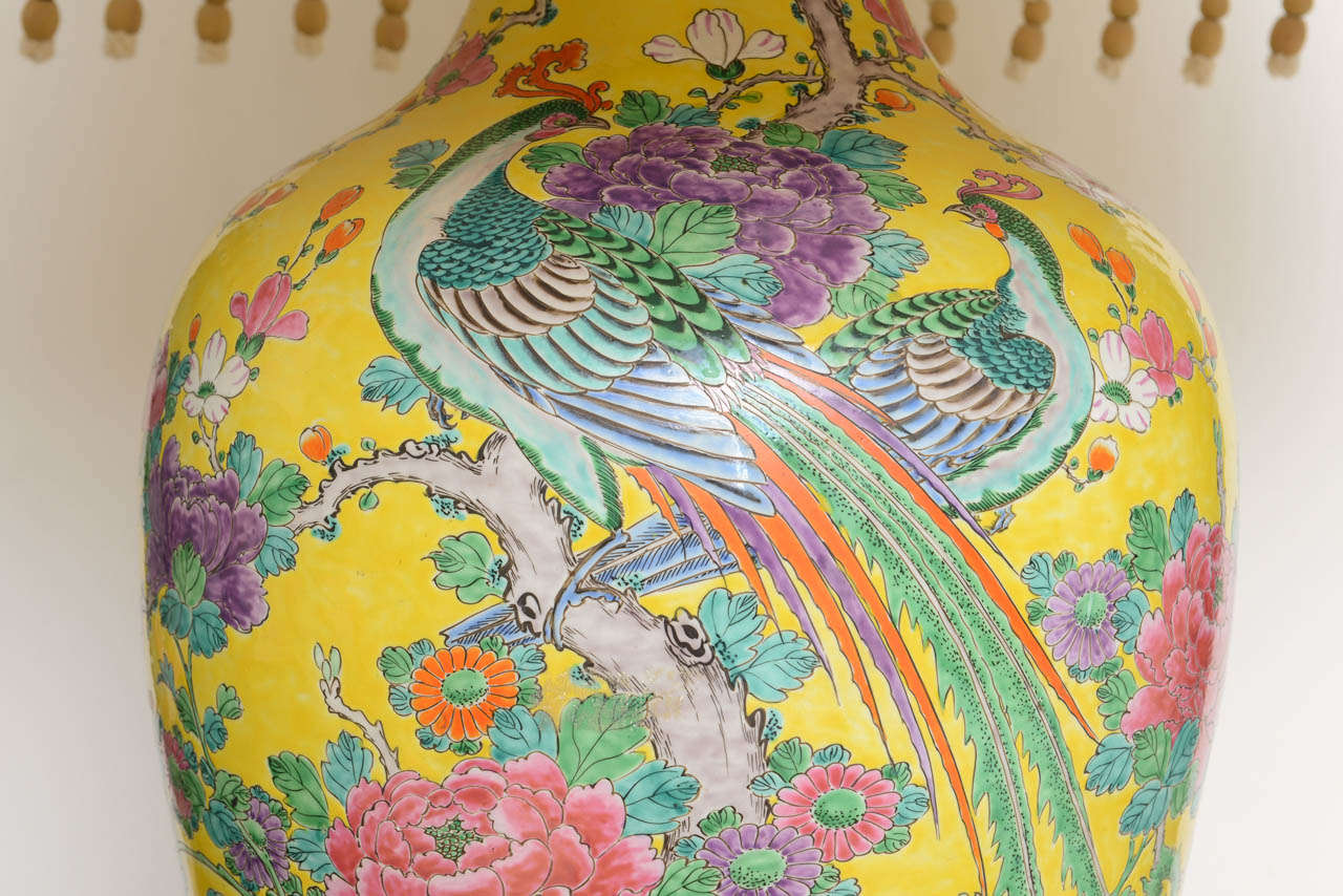 Smashing Pair of Monumental Chinese Export Porcelain Yellow Lamps 1