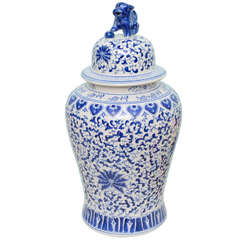 Chinese Porcelain Blue and White Covered Ginger Jar