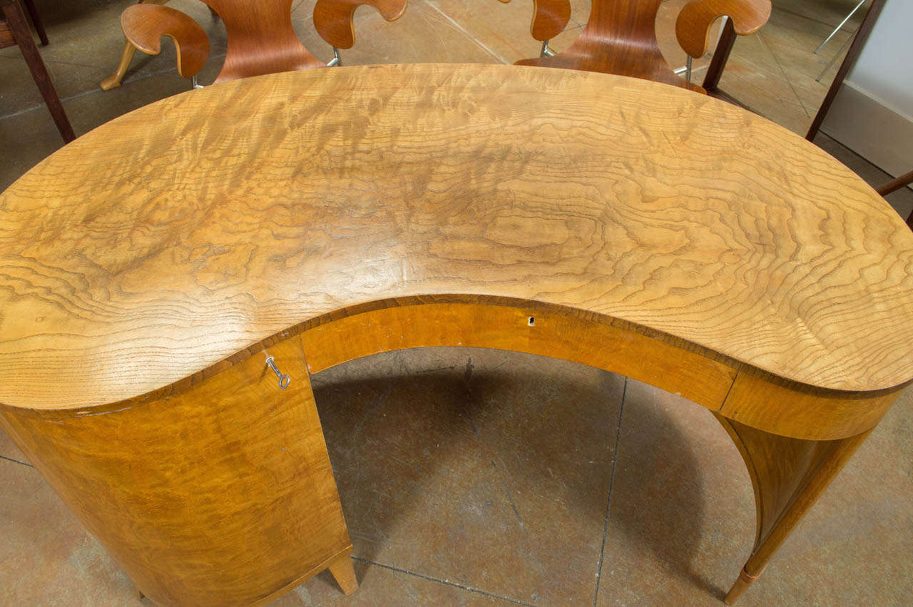 Mid-20th Century Gorgeous Kidney Shaped Desk
