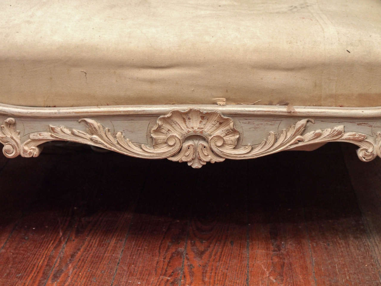 19th Century Louis XV Painted Canapé For Sale