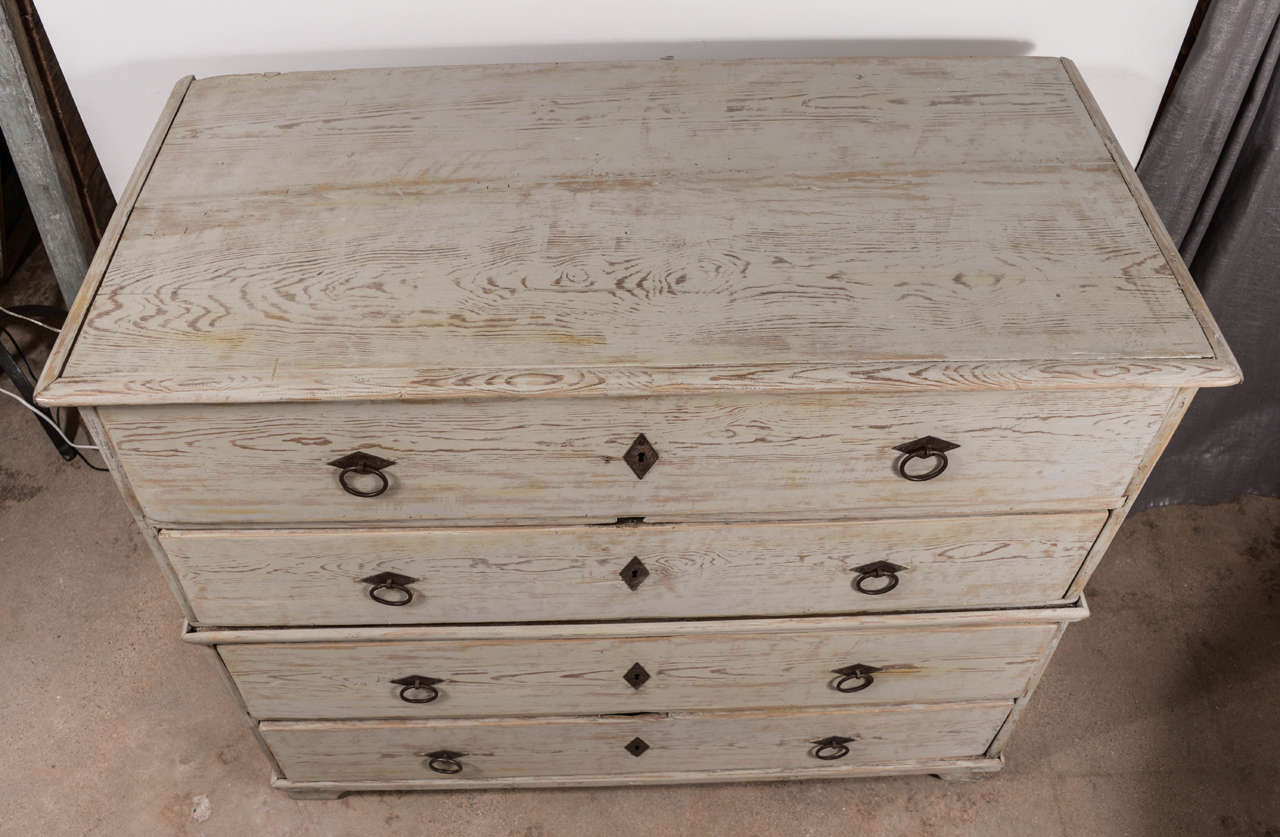 19th Century Swedish Painted Chest-on-Chest 1
