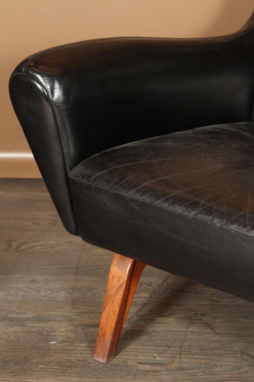 Illum Wikkelsø model 110 Black Leather Chair with Ottoman 2