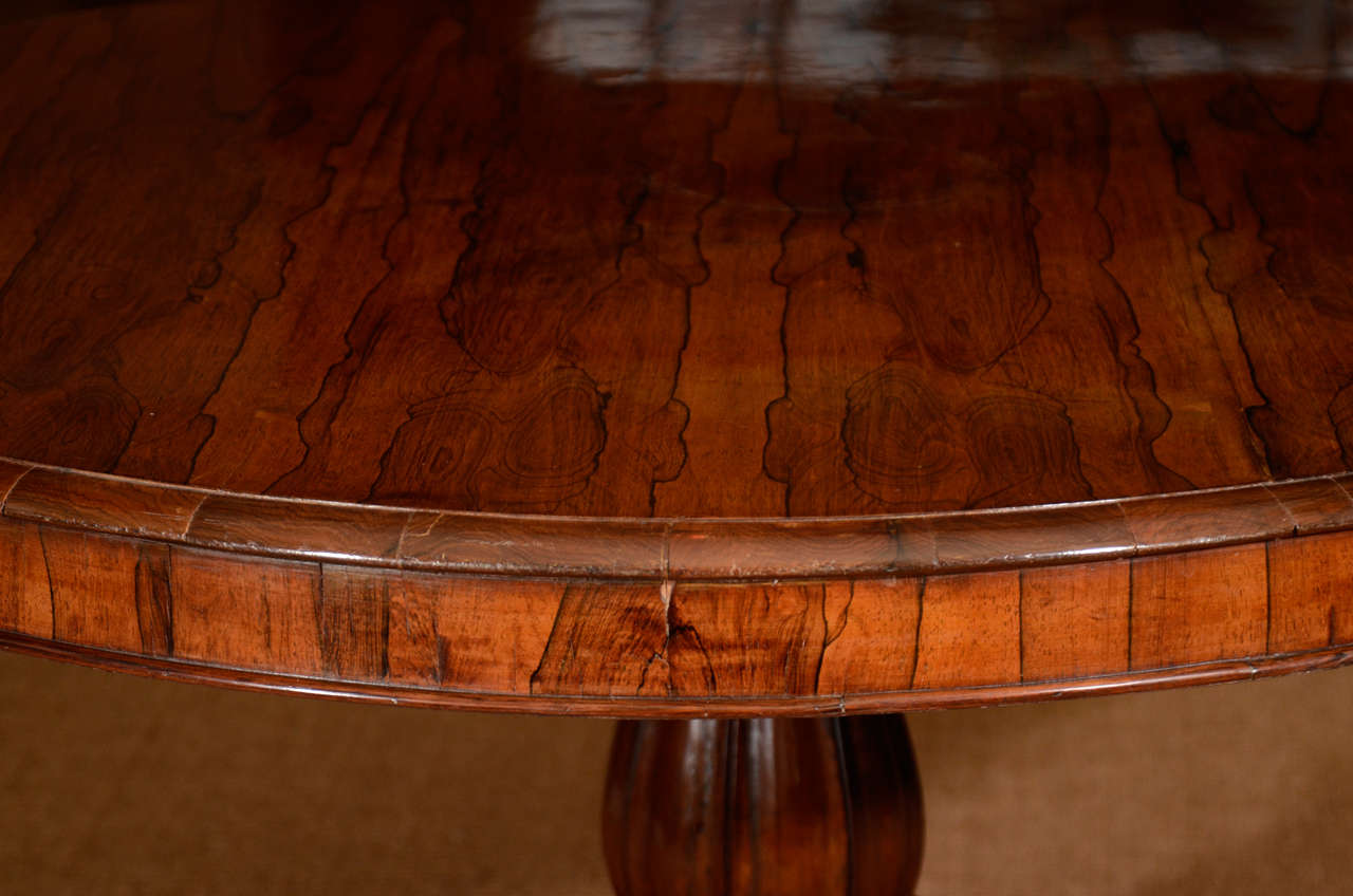 A Regency Carved Rosewood Center Table, early 19th century In Excellent Condition In Long Island City, NY