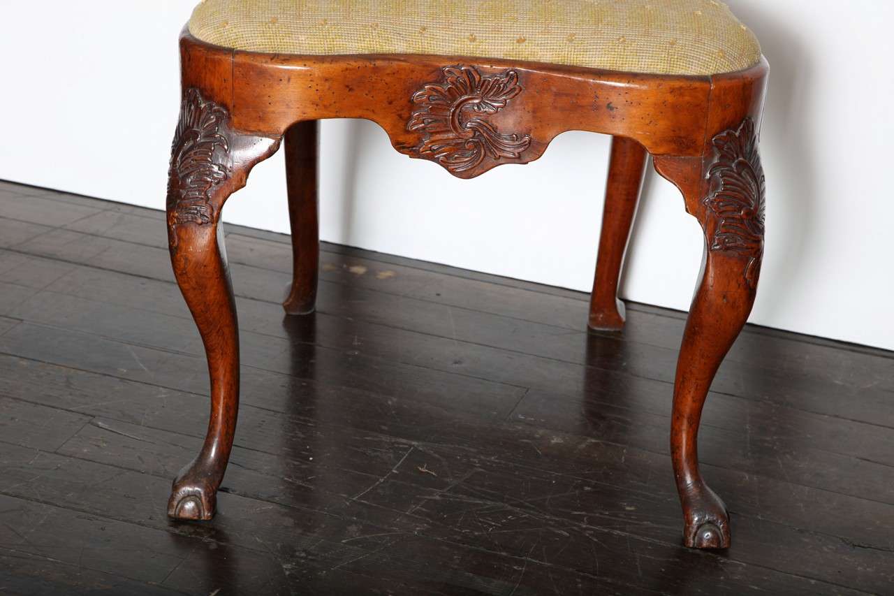 18th Century English Cabriole Leg Chair In Excellent Condition In New York, NY