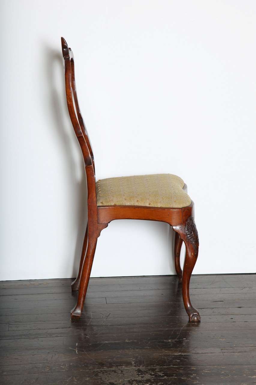 Walnut 18th Century English Cabriole Leg Chair