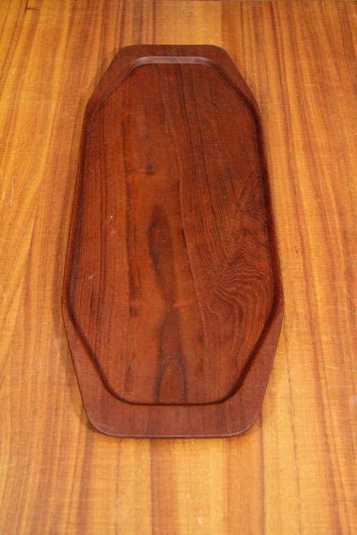 Danish Teak Serving Tray by Digsmed In Excellent Condition For Sale In New York, NY