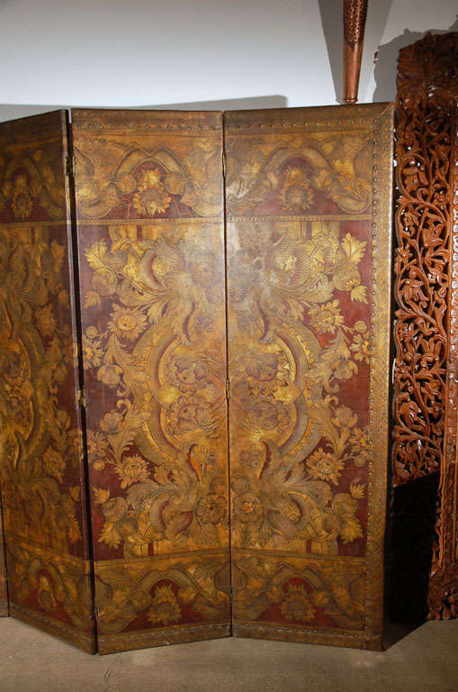 Spanish Leather Embossed 4 panels Screen 1