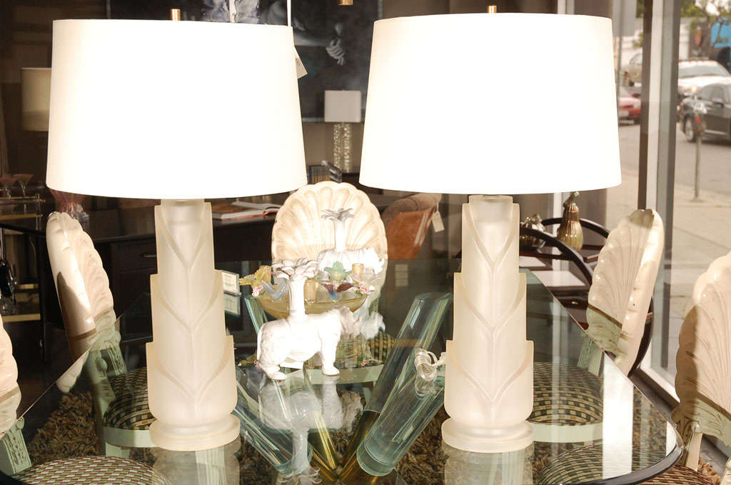 An elegant pair of vintage frosted resin lamps in a stylized leaf design by Paolo Gucci. Height to top of socket is 21 1/4