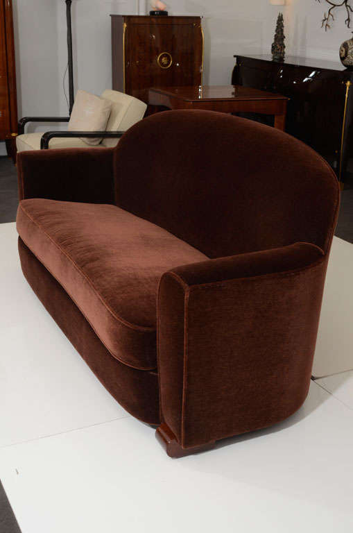 Mid-20th Century Fine Art Deco Sofa by Jules Leleu