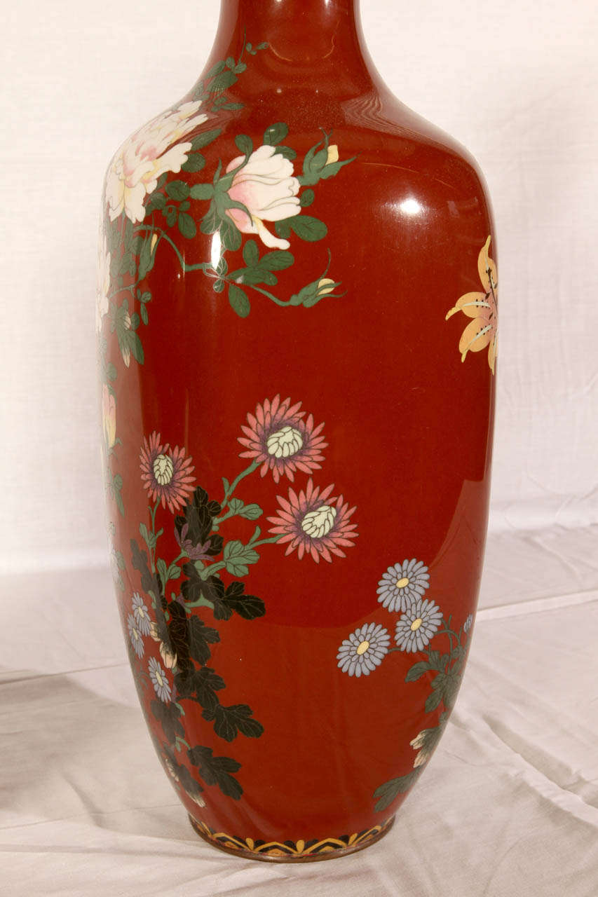 Enamel Pair of Early 20th Century Japanese Vases For Sale