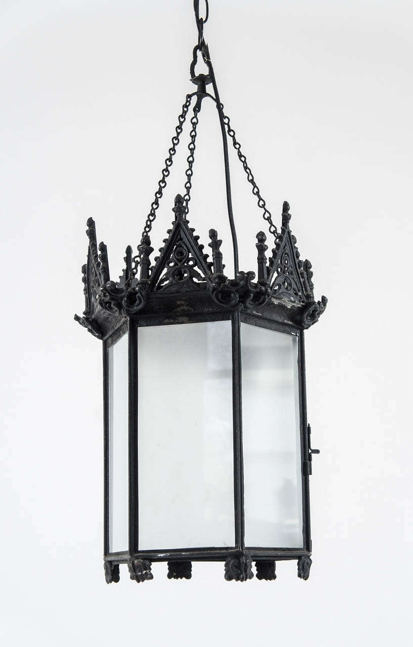 Early Gothic Revival Hall Lantern, Circa 1840 In Excellent Condition In Kinderhook, NY