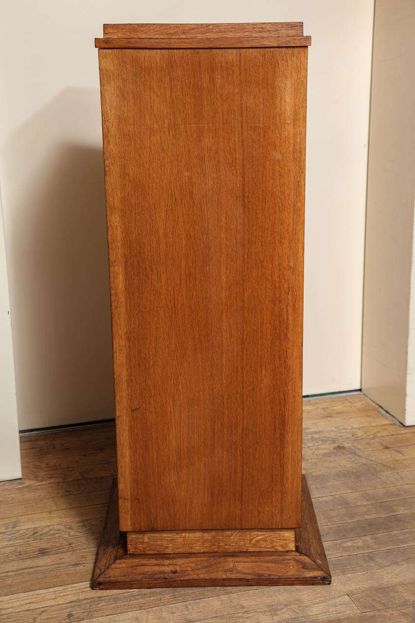 A French Art Deco Square Pedestal In Excellent Condition In New York, NY