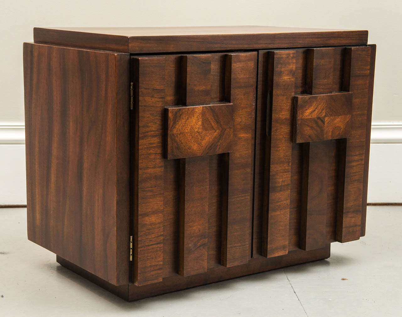 Mid Century Walnut Nightstands by Lane In Good Condition In Hudson, NY