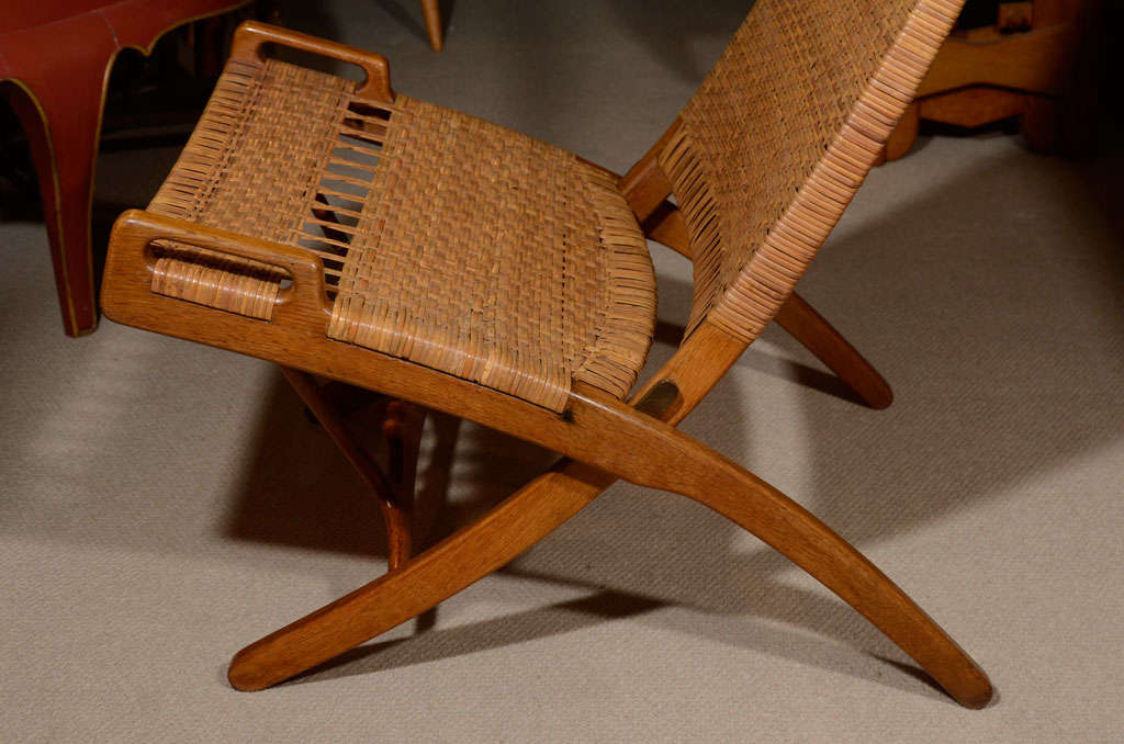 Woven cane folding chair by Hans Wegner 2