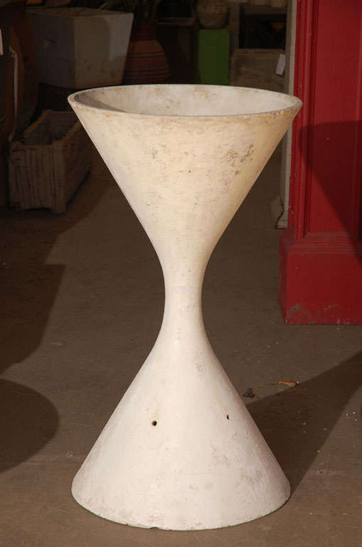 Tall "Spindle" Fiber Cement Planter Attributed to Willy Guhl