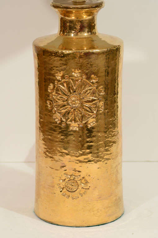 Scandinavian Modern Pair of Swedish 22-Karat Gold Glazed Incised Ceramic Lamps by Bergboms