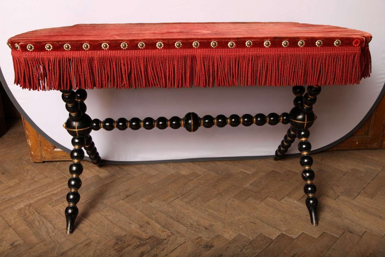 Ebonized oblong bobbin table, UK, circa 1880

Measures: Height 29