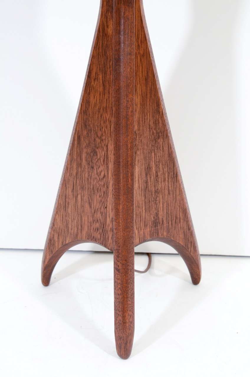 Mid Century Wood Tripod Base Table Lamp at 1stDibs