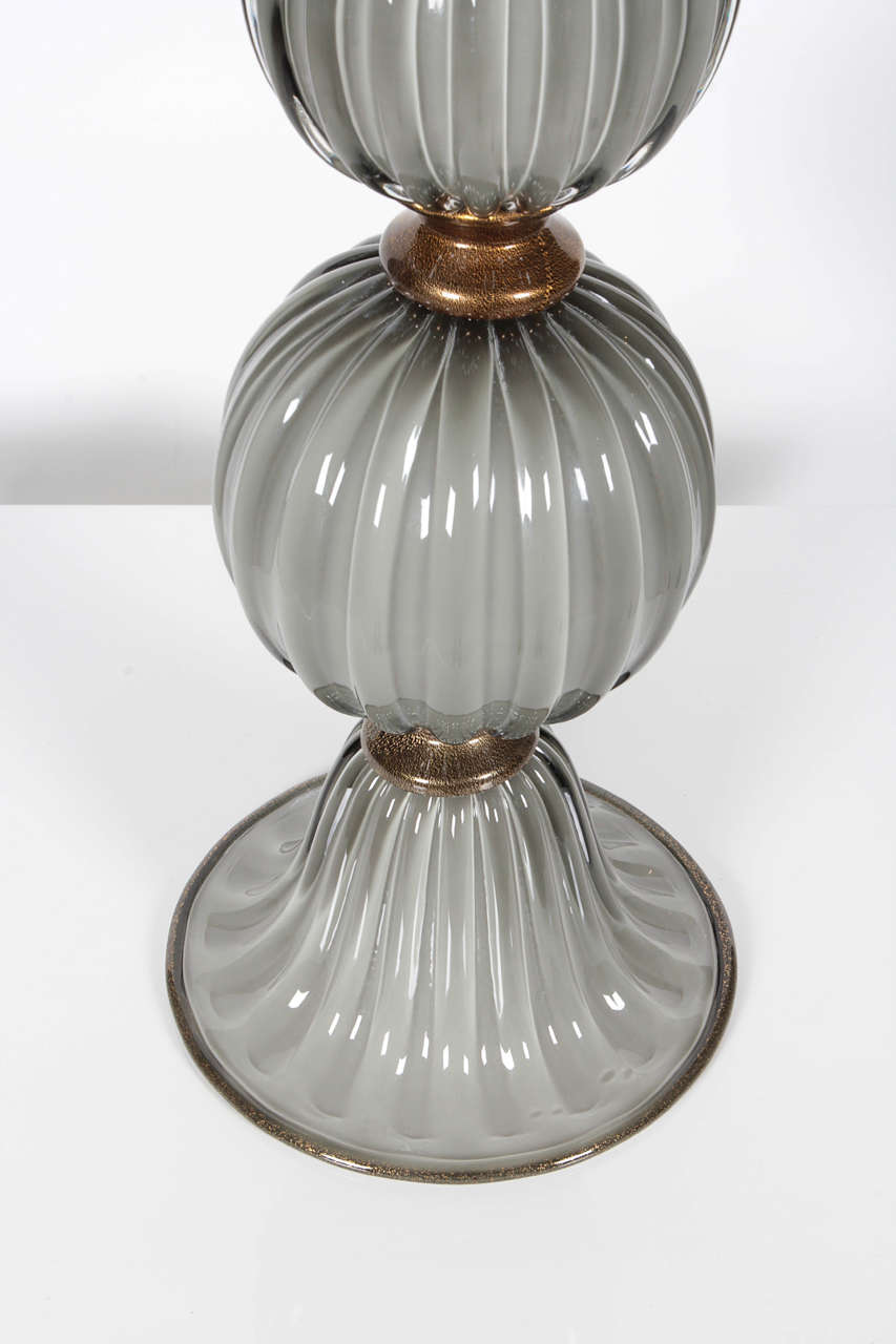 Mid-Century Modern Pair of Italian Murano Grey and 23-Karat Gold Glass Lamps