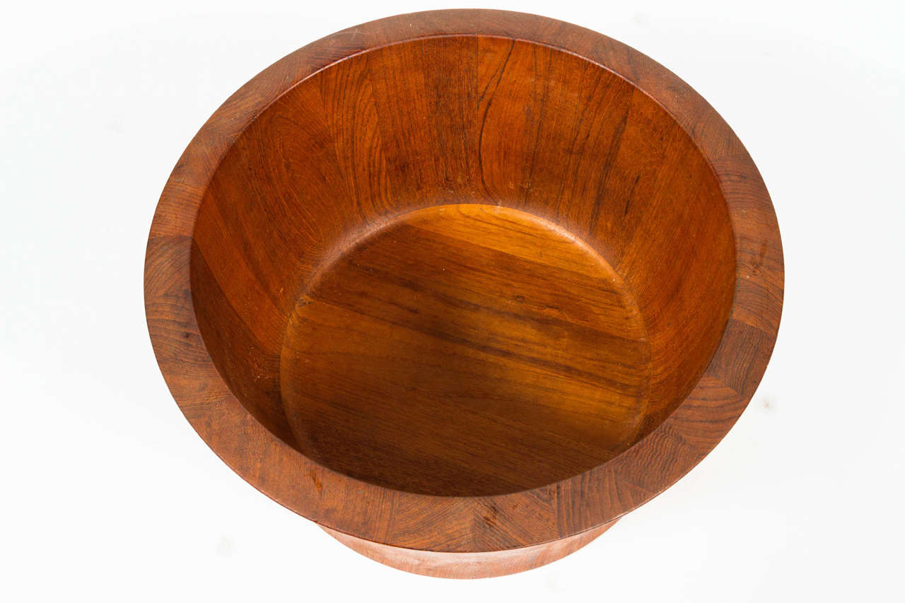 Teak Bowl by Richard Nissen In Good Condition In Los Angeles, CA