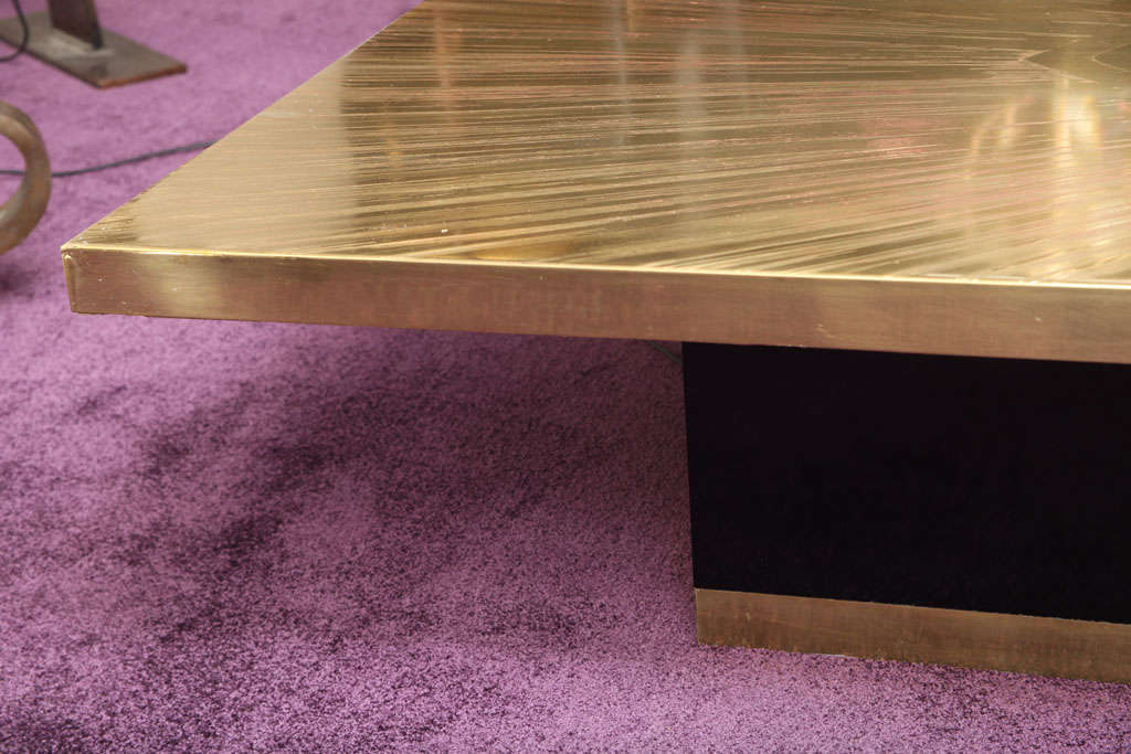 Brass coffee table by Willy Daro (Iris' Eye) 4