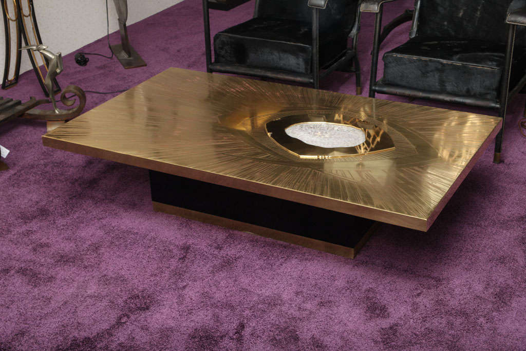 Artist: Willy Daro - Belgian artist<br />
<br />
Item: Brass coffee table with embedded agate signed Willy Daro <br />
(called by the artist: Iris' Eye)