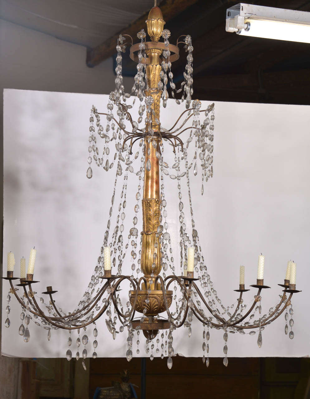 18th century , italian ( Genoa ) gilded wood iron arms and crystals Chandelier