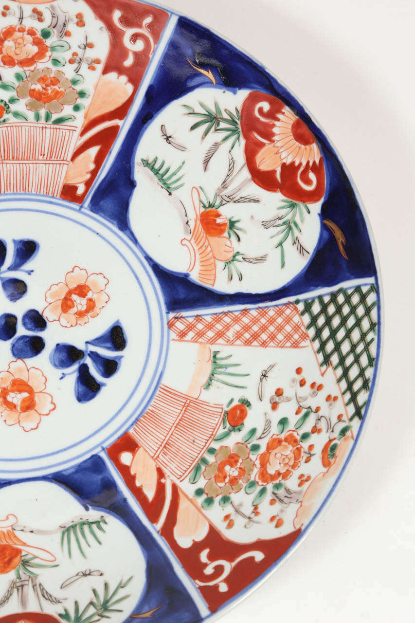 20th Century Pair of Antique Imari Chargers For Sale